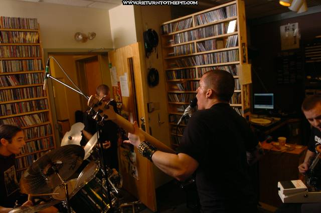 [throwing shrapnel on Jun 6, 2005 at Live in the WUNH Studios (Durham, NH)]