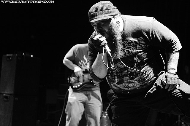 [to die this night on Feb 22, 2013 at the Palladium (Worcester, MA)]