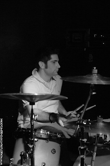 [to the wolves on Mar 6, 2008 at O'Briens Pub (Allston, MA)]