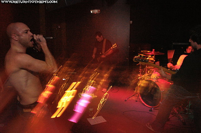 [to the wolves on Mar 6, 2008 at O'Briens Pub (Allston, MA)]
