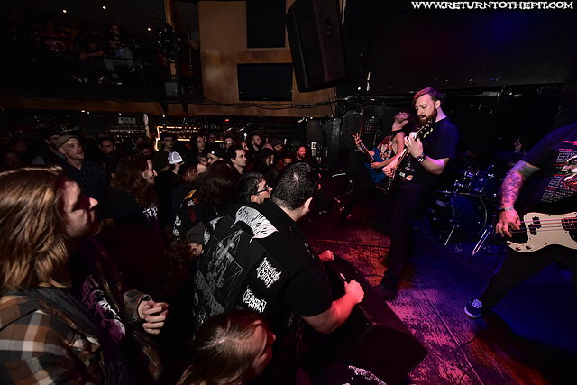 [tomb mold on Oct 19, 2018 at Katacombes (Montreal, QC)]