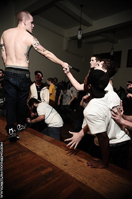 [trapped under ice on Nov 29, 2008 at ICC Church (Allston, MA)]