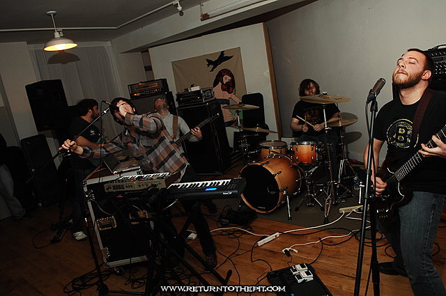 [voyager on Jan 2, 2009 at 119 Gallery (Lowell, MA)]
