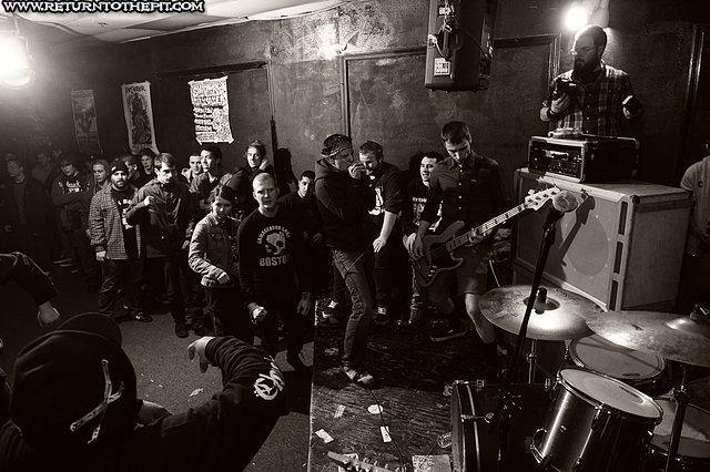[weekend nachos on Jan 18, 2012 at Anchors Up (Haverhill, MA)]