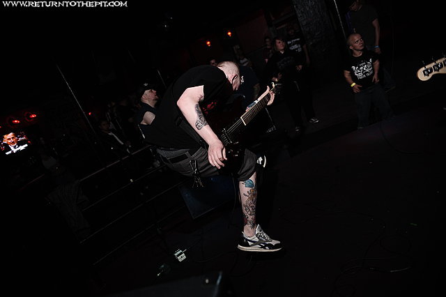 [weight of the crown on May 10, 2009 at Club Hell (Providence, RI)]