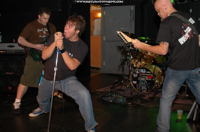 [what weapons bring war on Jun 26, 2004 at the Palladium (Worcester, Ma)]