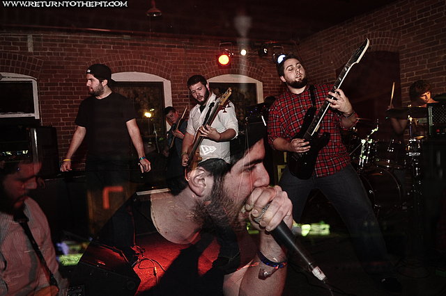 [within the ruins on Nov 9, 2008 at Waterfront Tavern (Holyoke, Ma)]